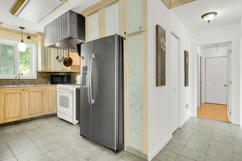 Cuisine - 41Z Rue Richer, Saint-Hippolyte, QC - Indoor Photo Showing Kitchen