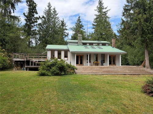 380 Parker Rd, Qualicum Beach, BC 