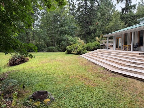 380 Parker Rd, Qualicum Beach, BC 
