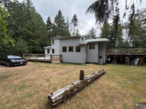 380 Parker Rd, Qualicum Beach, BC 