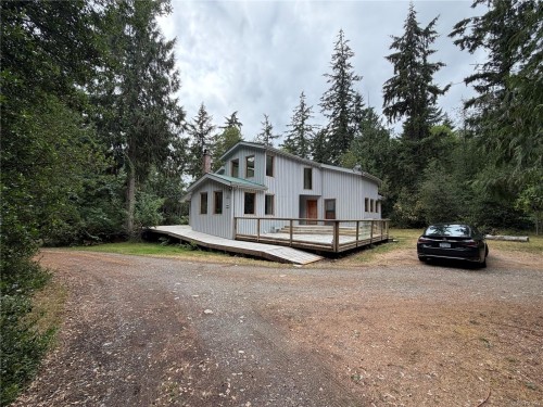 380 Parker Rd, Qualicum Beach, BC 