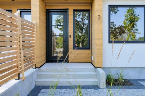 #2-3080 Oakdowne Rd, Oak Bay, BC 