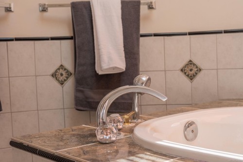 6722 Anzio Rd, Duncan, BC 