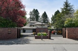 #104-2345 Cedar Hill Cross Rd Oak Bay, BC V8P 5M8