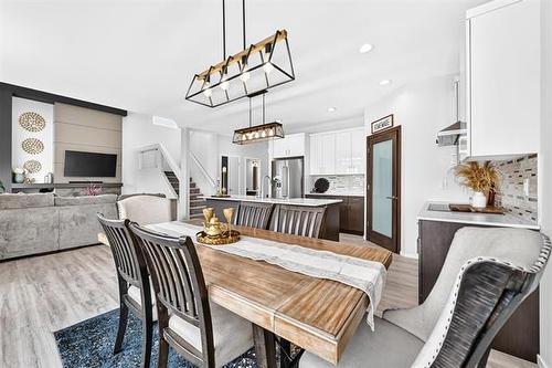 172 Kilroy St, Winnipeg, MB - Indoor Photo Showing Dining Room