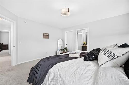 172 Kilroy St, Winnipeg, MB - Indoor Photo Showing Bedroom