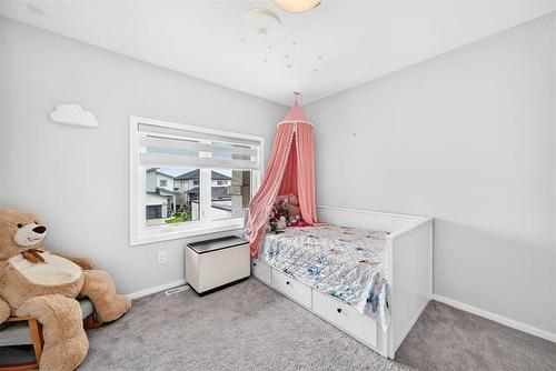 172 Kilroy St, Winnipeg, MB - Indoor Photo Showing Bedroom