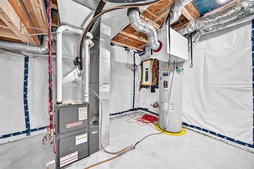 172 Kilroy St, Winnipeg, MB - Indoor Photo Showing Basement