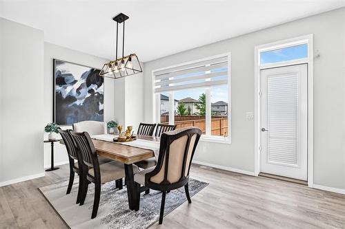 172 Kilroy St, Winnipeg, MB - Indoor Photo Showing Dining Room