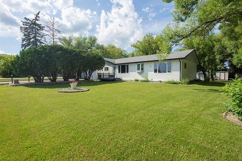129 Mcintosh St, Lac Du Bonnet, MB - Outdoor