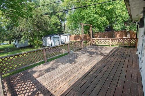 129 Mcintosh St, Lac Du Bonnet, MB - Outdoor With Deck Patio Veranda