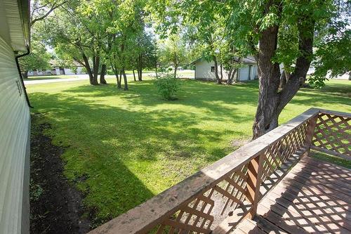 129 Mcintosh St, Lac Du Bonnet, MB - Outdoor With Deck Patio Veranda