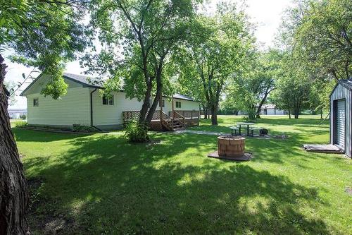 129 Mcintosh St, Lac Du Bonnet, MB - Outdoor