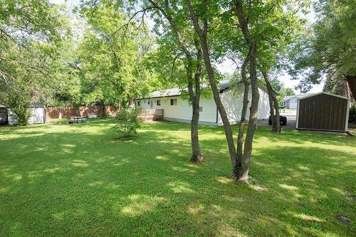 129 Mcintosh St, Lac Du Bonnet, MB - Outdoor