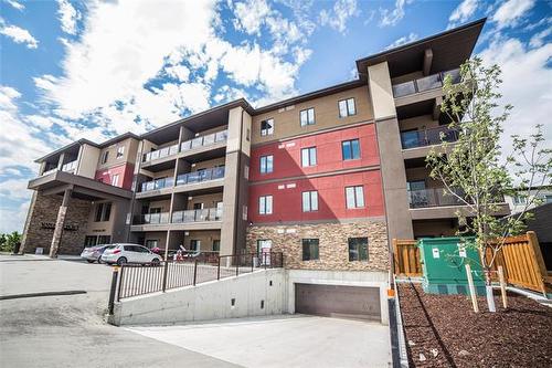 303-25 Van Hull Way, Winnipeg, MB - Outdoor With Facade