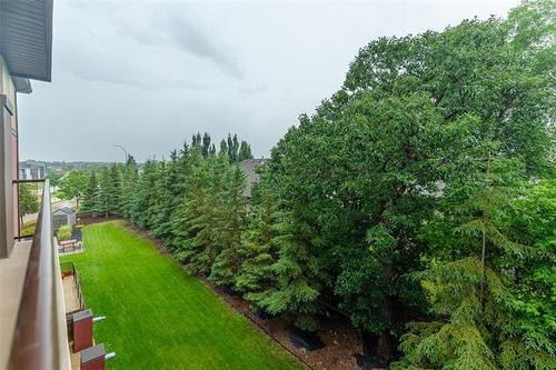 303-25 Van Hull Way, Winnipeg, MB - Outdoor