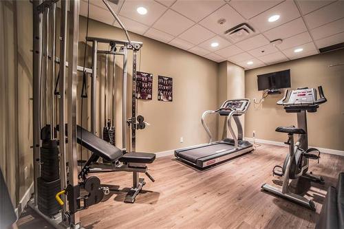 303-25 Van Hull Way, Winnipeg, MB - Indoor Photo Showing Gym Room