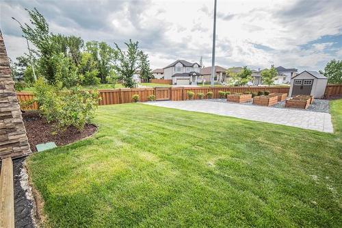 303-25 Van Hull Way, Winnipeg, MB - Outdoor