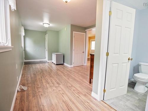 8 Allison Avenue, Amherst, NS - Indoor