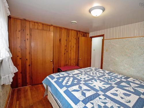 8 Allison Avenue, Amherst, NS - Indoor Photo Showing Bedroom