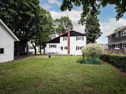 8 Allison Avenue, Amherst, NS - Outdoor