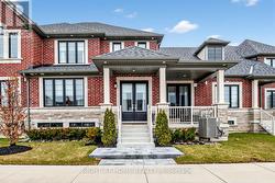 12 HEARTHWOOD GATE Whitchurch-Stouffville, ON L4A 4X1