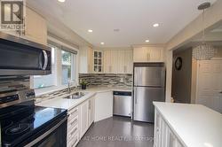 65 BRIDGENORTH CRESCENT Toronto, ON M9V 2M5