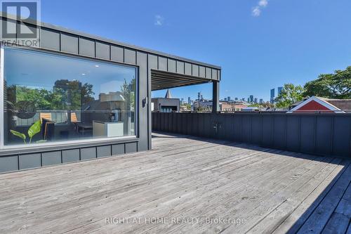 18 Mitchell Avenue, Toronto, ON - Outdoor