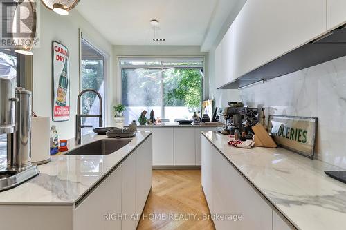 18 Mitchell Avenue, Toronto, ON - Indoor Photo Showing Kitchen