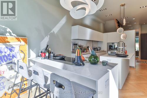 18 Mitchell Avenue, Toronto, ON - Indoor