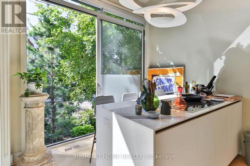 18 Mitchell Avenue, Toronto, ON - Indoor