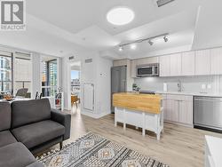1210 - 295 ADELAIDE STREET W Toronto, ON M5V 0L4