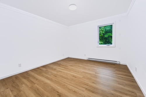 Chambre à coucher principale - 12 Rue Pierre, Saint-Lin/Laurentides, QC - Indoor Photo Showing Other Room