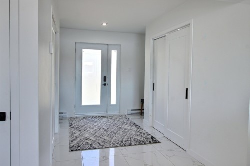 Hall d'entrée/Vestibule - 4218 Ch. Beauchastel, Rouyn-Noranda, QC - Indoor Photo Showing Other Room
