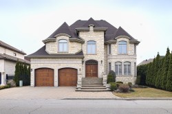 3725 Rue Pierre-Daviault Montréal (Saint-Laurent), QC H4R 3K4