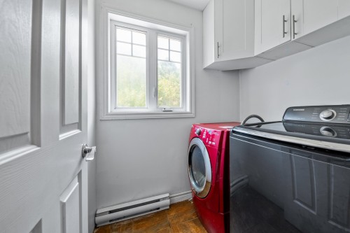 Salle de lavage - 1186 2E Rue, Saint-Blaise-Sur-Richelieu, QC - Indoor Photo Showing Laundry Room