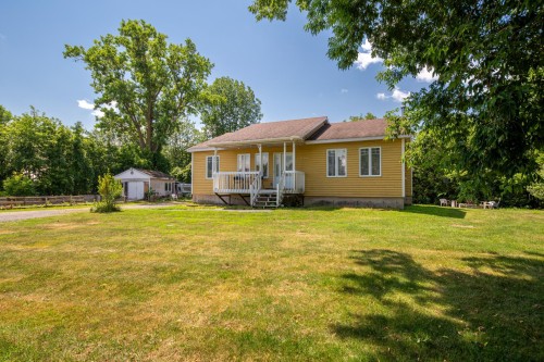 Façade - 1186 2E Rue, Saint-Blaise-Sur-Richelieu, QC - Outdoor With Deck Patio Veranda