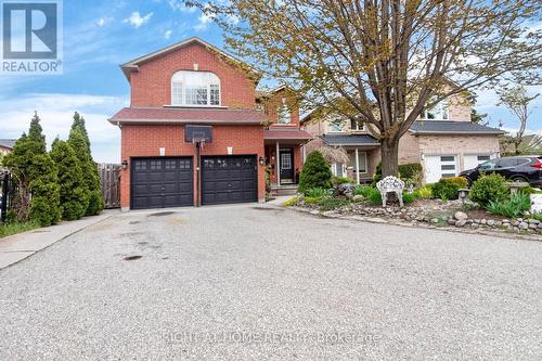 5956 Rayshaw Crescent, Mississauga, ON - Outdoor With Facade