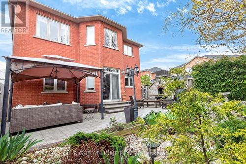 5956 Rayshaw Crescent, Mississauga, ON - Outdoor