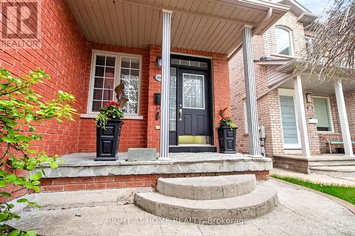 5956 Rayshaw Crescent, Mississauga, ON - Outdoor