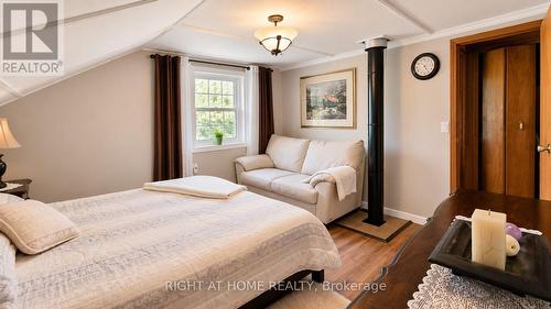 640 Tiny Beaches Road N, Tiny, ON - Indoor Photo Showing Bedroom