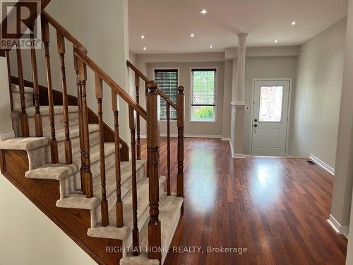 39 Golden Iris Crescent, Hamilton, ON - Indoor Photo Showing Other Room