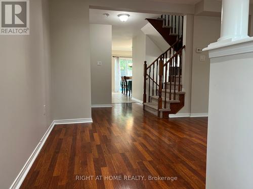 39 Golden Iris Crescent, Hamilton, ON - Indoor Photo Showing Other Room