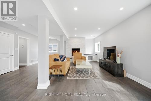 5885 7Th Line, New Tecumseth, ON - Indoor Photo Showing Living Room