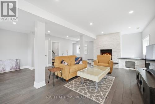 5885 7Th Line, New Tecumseth, ON - Indoor Photo Showing Living Room