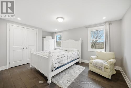 5885 7Th Line, New Tecumseth, ON - Indoor Photo Showing Bedroom