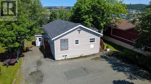 4 Edinburgh Drive  Mount Pearl, NL A1N 1E7
