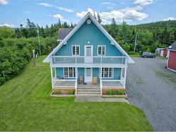 114 Beach Road  Eastport, NL A0G 1Z0