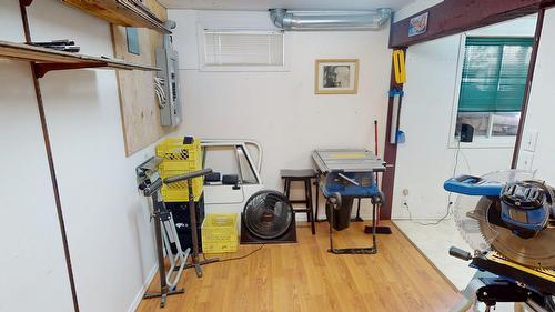 390 Leadenhall Street, Kimberley, BC - Indoor