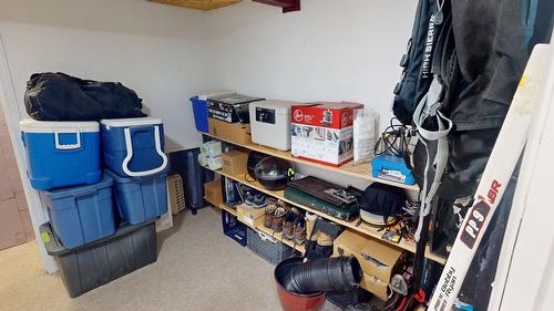 390 Leadenhall Street, Kimberley, BC - Indoor